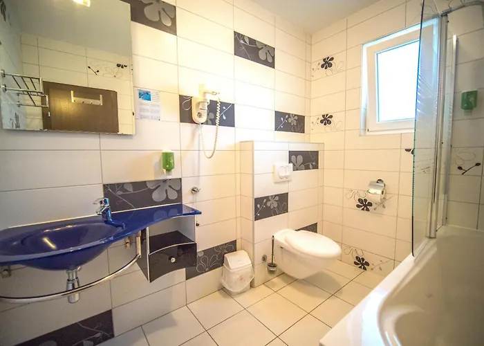 尚斯别墅酒店 3* 普纳特