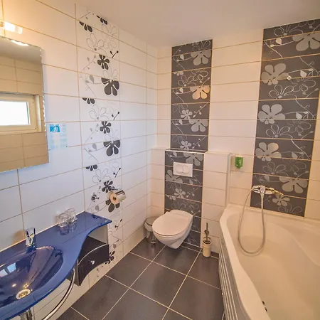 Guest house Sunce 3*
